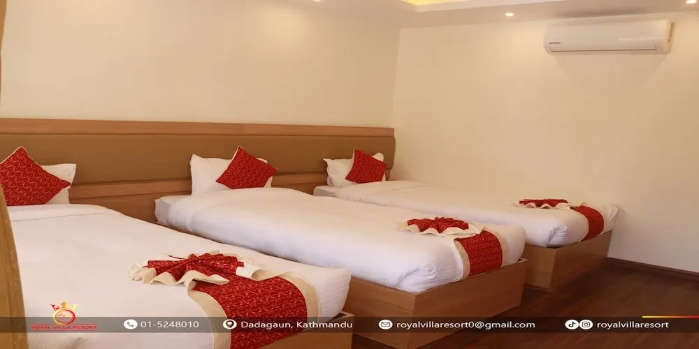 Standard Triple room
