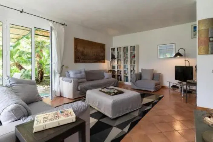 Agata House