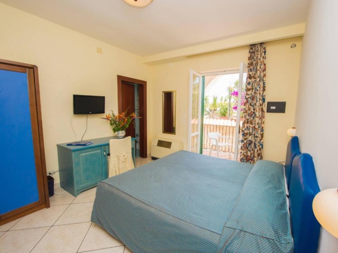 Standard Double room with sea view