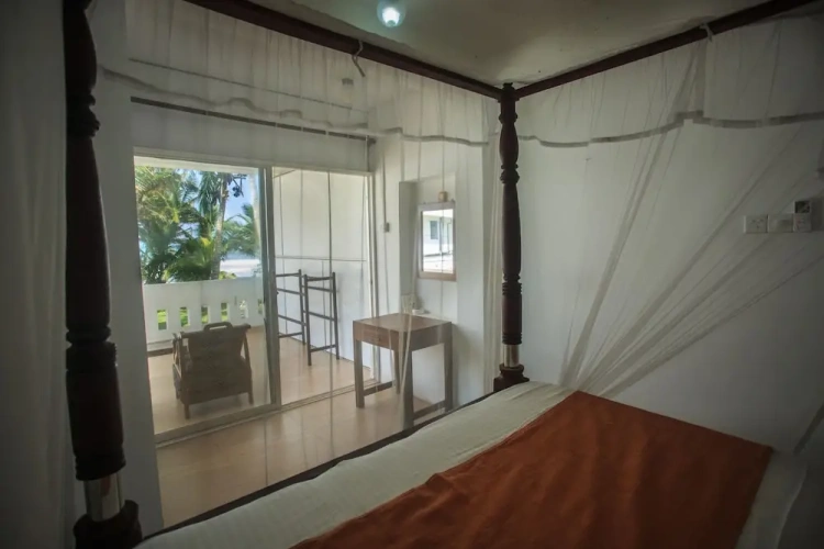 Standard Double room with balcony and with sea view