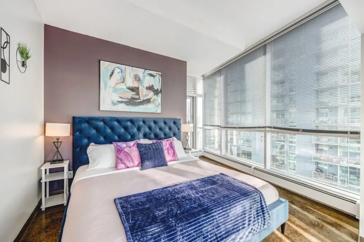 Luxury 2BR Condo - Downtown City Views