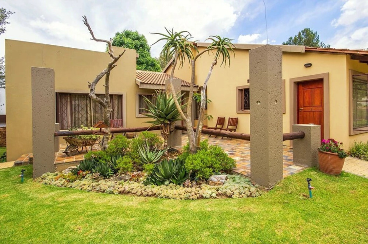 Africlassic Garden Lodge