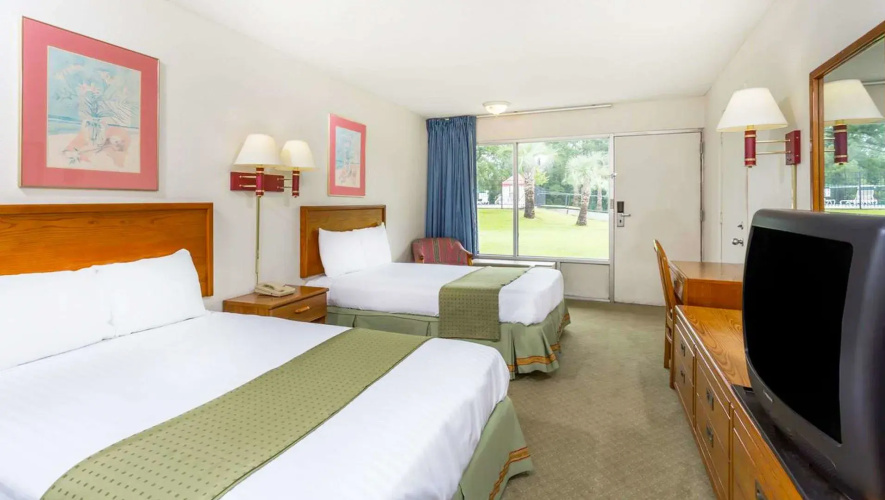 Palmetto Inn
