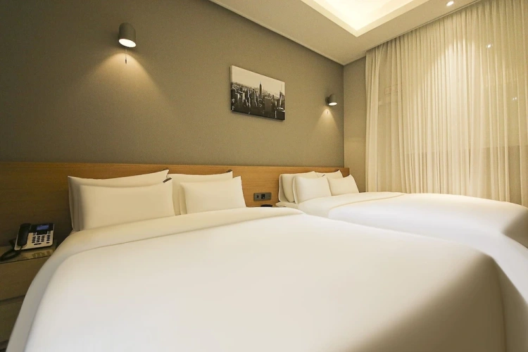 Royal Twin room