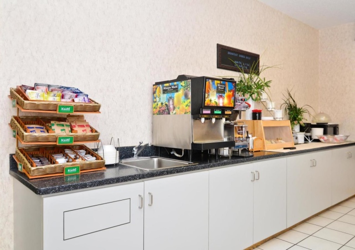 Best Western Paradise Inn photo 33