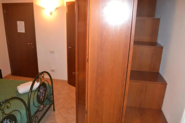 Standard Quadruple room with garden view
