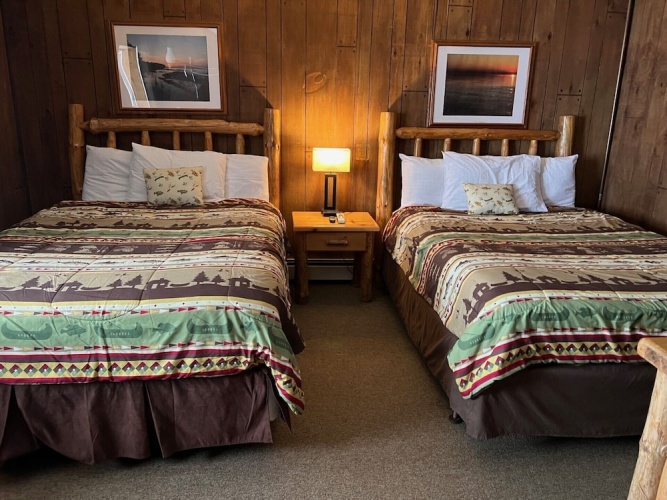 1 Bedroom Standard Suite with lake view