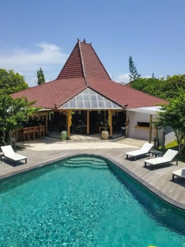 4 Bedrooms Comfort Villa