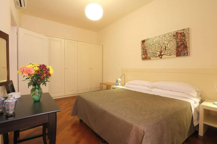 Relais Martinez Florence