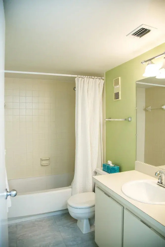 South Seas Tower 4 605