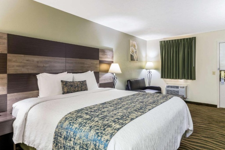 Standard Double room with view
