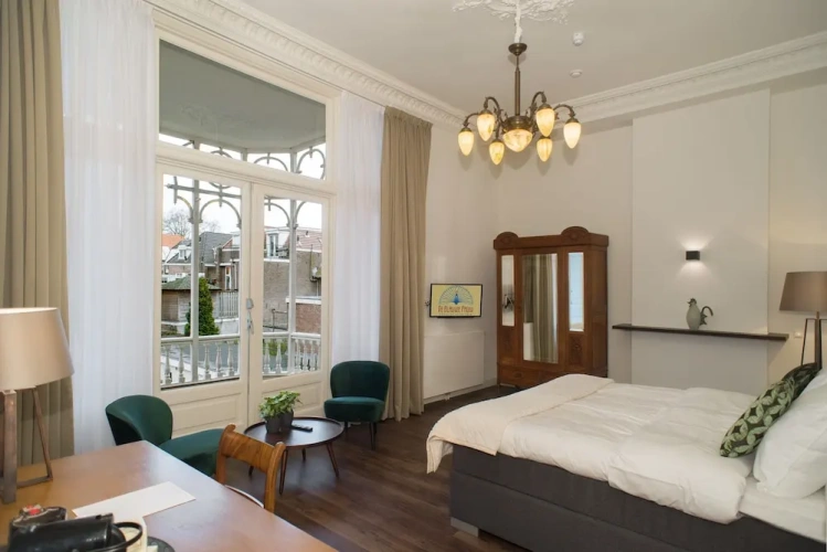 2 Bedrooms Deluxe Double room with balcony and with garden view