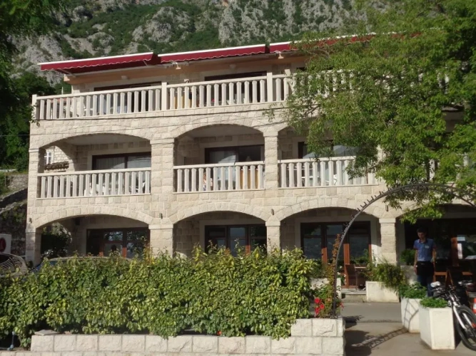 1 Bedroom Apartment with balcony