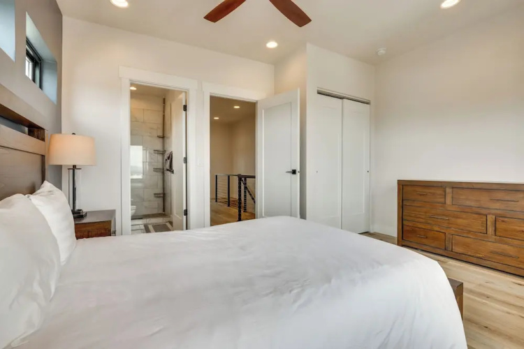 Sleek Fraser Townhome < 8 Mi to Winter Park!