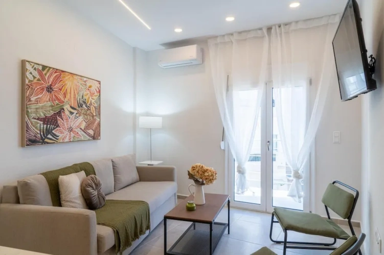 2 Bedrooms Apartment