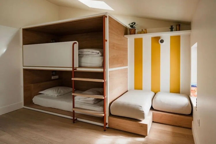 Bed in Dorm