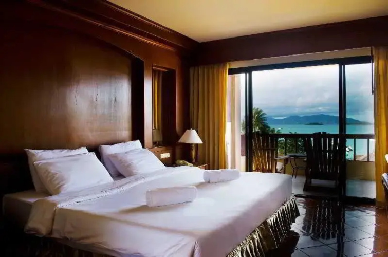 Beach House Samui Villas