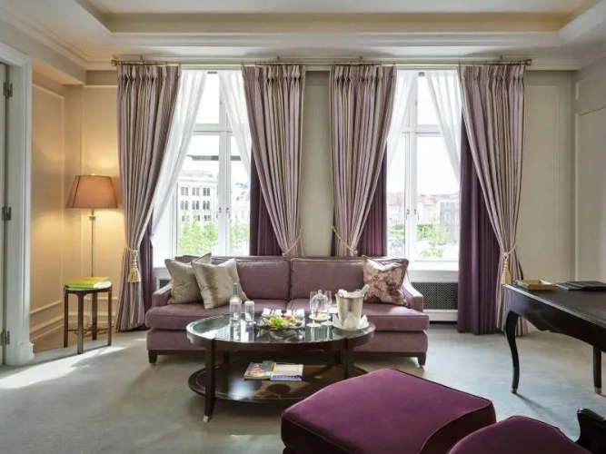 1 Bedroom Deluxe Suite