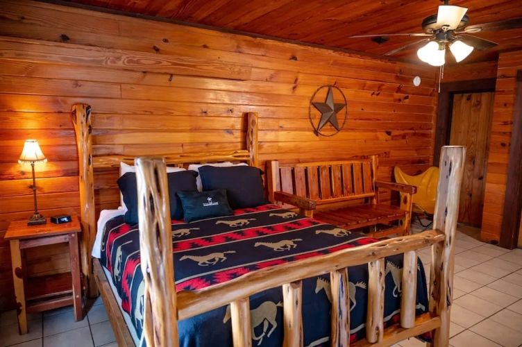 2 Bedrooms Classic room with balcony and with park view