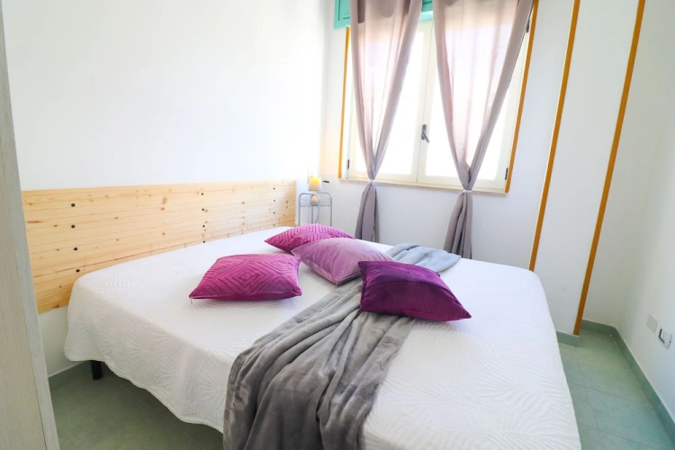 1 Bedroom Cottage with city view