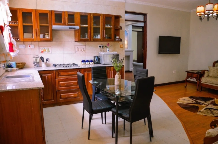 2 Bedrooms Apartment