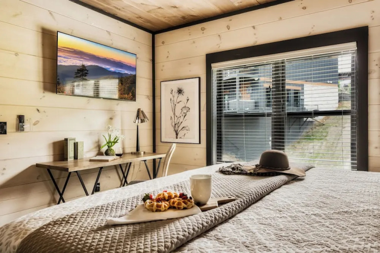 Star Gazer Luxury Rooftop Cabin