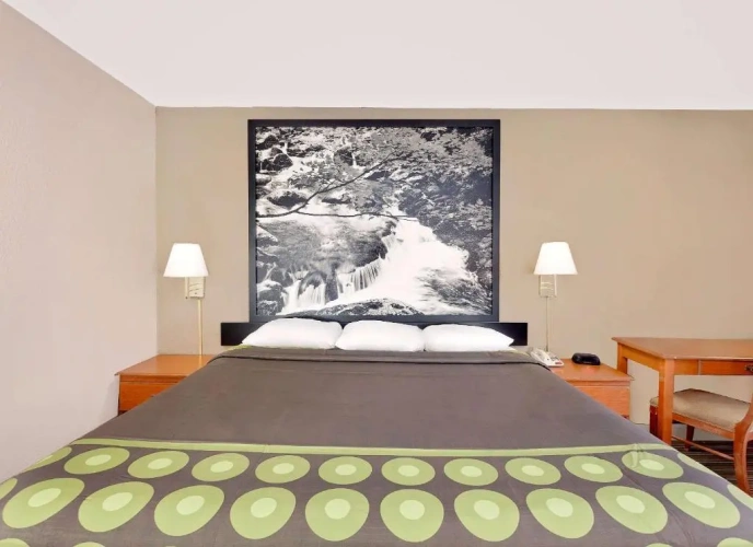 Standard Basement room