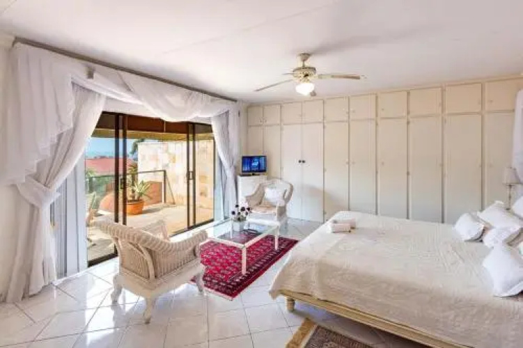 Palm Lodge