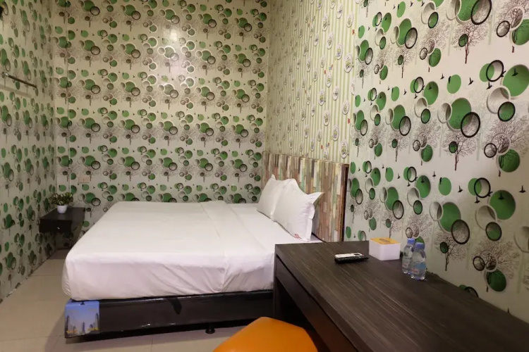 Louise Hotel