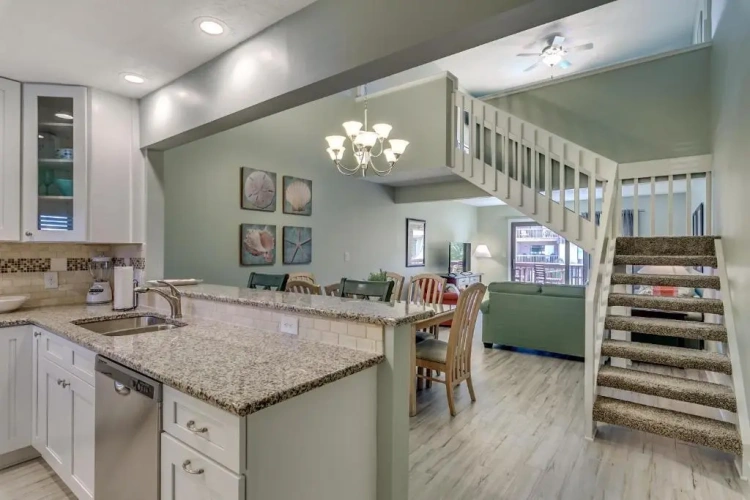 3 Bedrooms Apartment