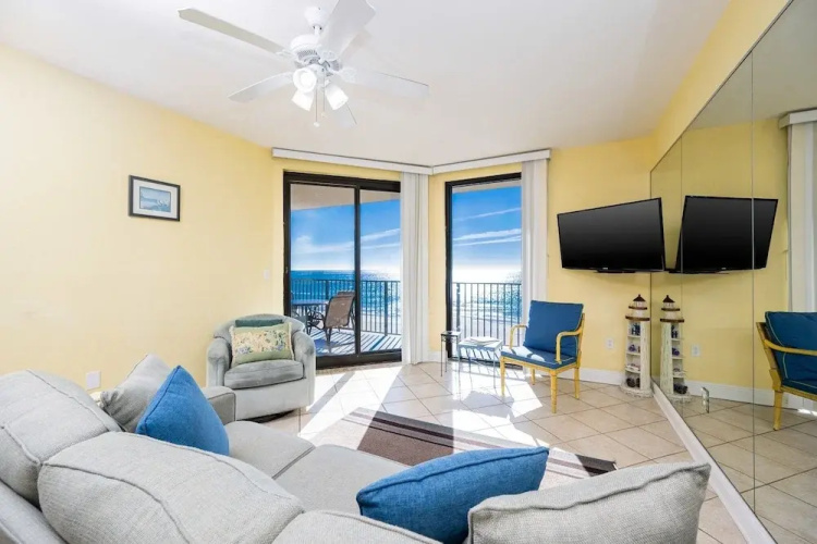 Phoenix X 616 2 Bedroom Condo