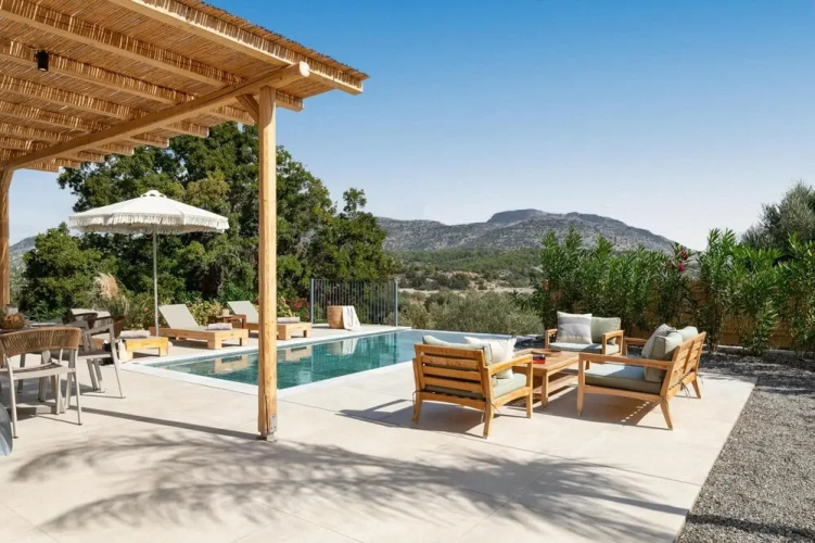 Massari Hills- Villa Nobu 4