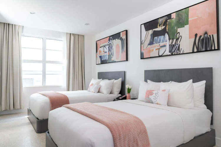 Clevelander Hotel – Adults Only