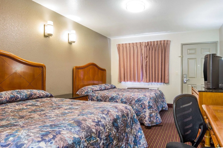 Rodeway Inn