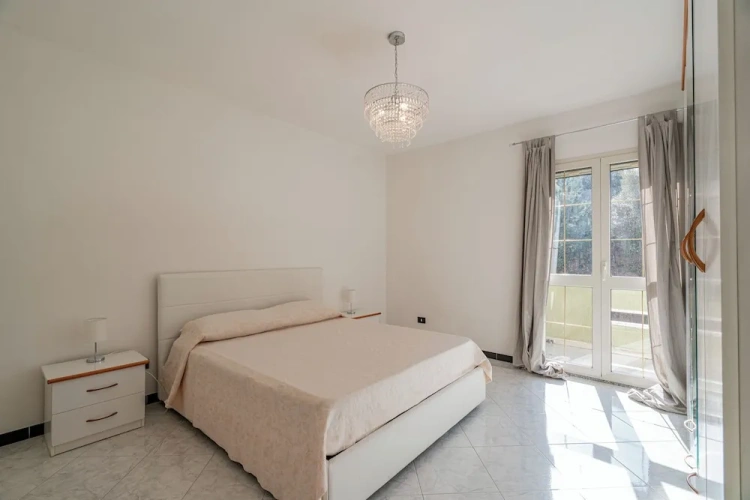 3 Bedrooms Apartment