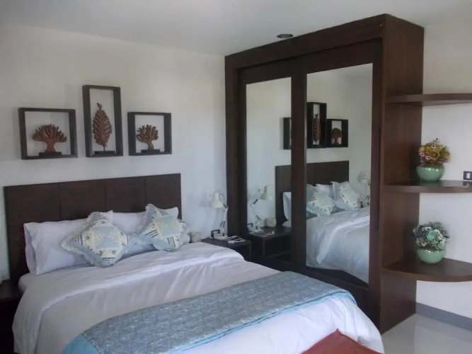 H2O Hotel