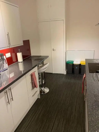 Apartment 39c