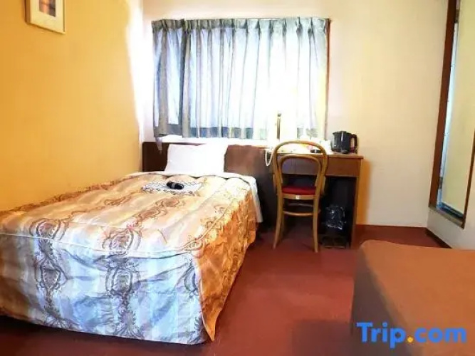 Petit Hotel New Hifumi