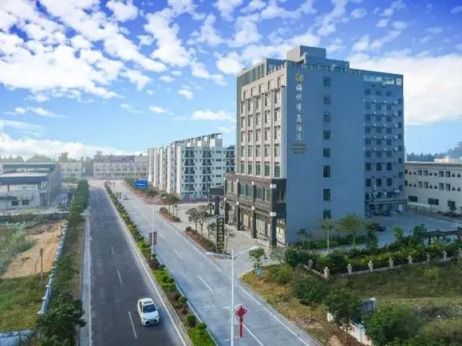Hadara Peninsula Hotel
