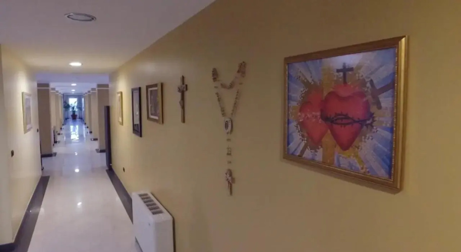 Two Hearts Hotel