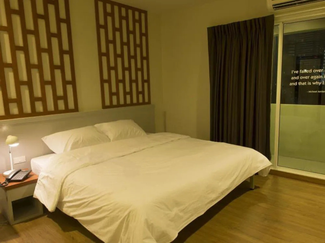 Siamaze Hostel