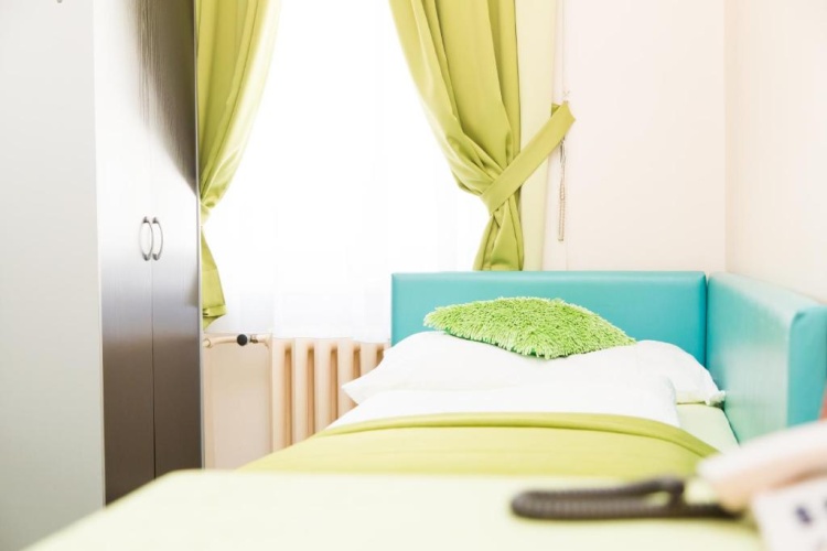 Standard Single room with view