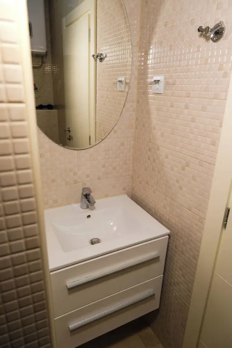Qumi Apartments