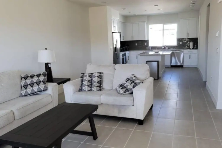 3 Bedrooms Cottage