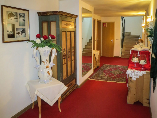Hotel Ustaria Posta
