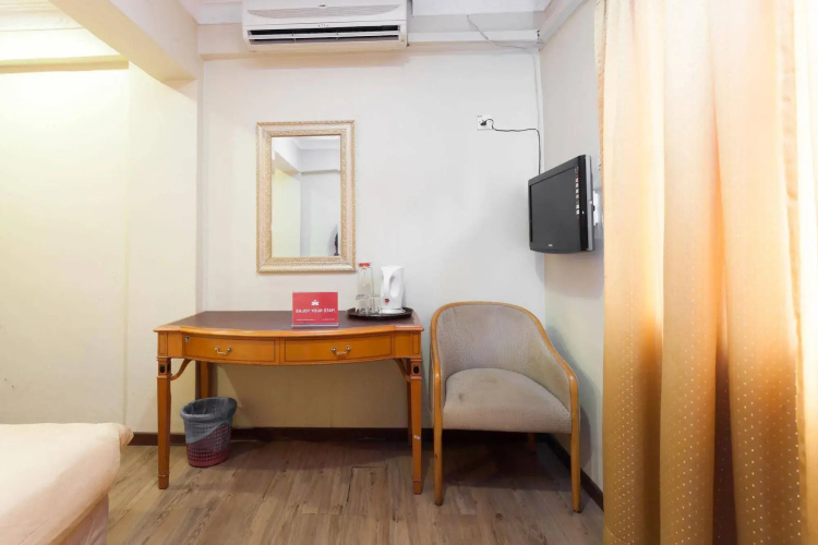 Grand Orchard Hotel
