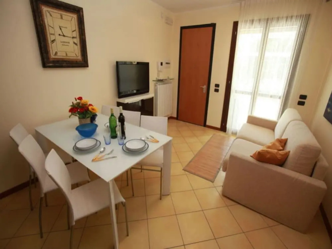 Charming sea Front View Apartment-beahost Rentals