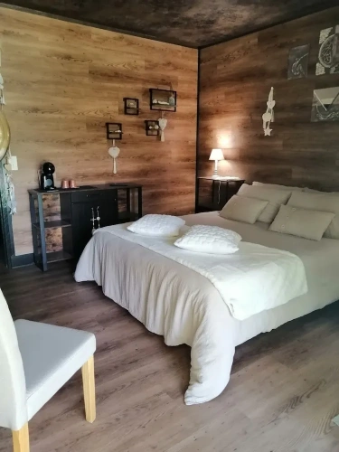Quadruple Family Suite