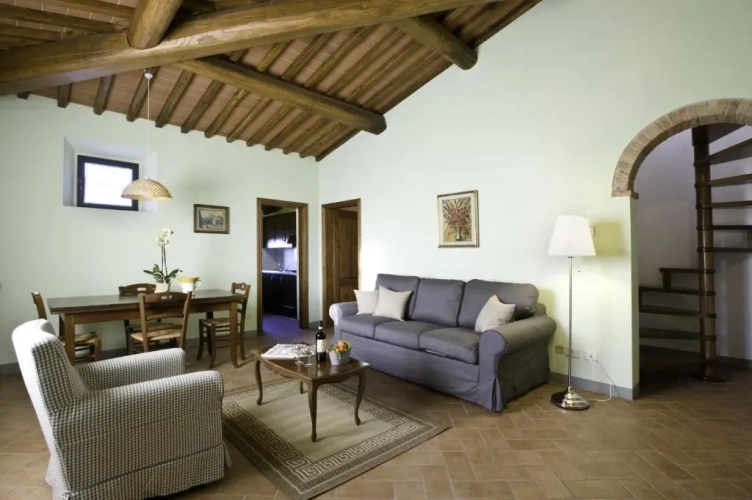 2 Bedrooms Cottage