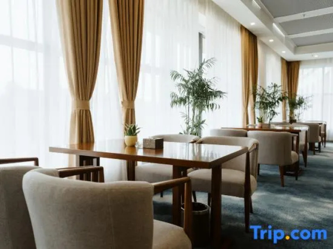 Rongchang Riel High-tech Hotel